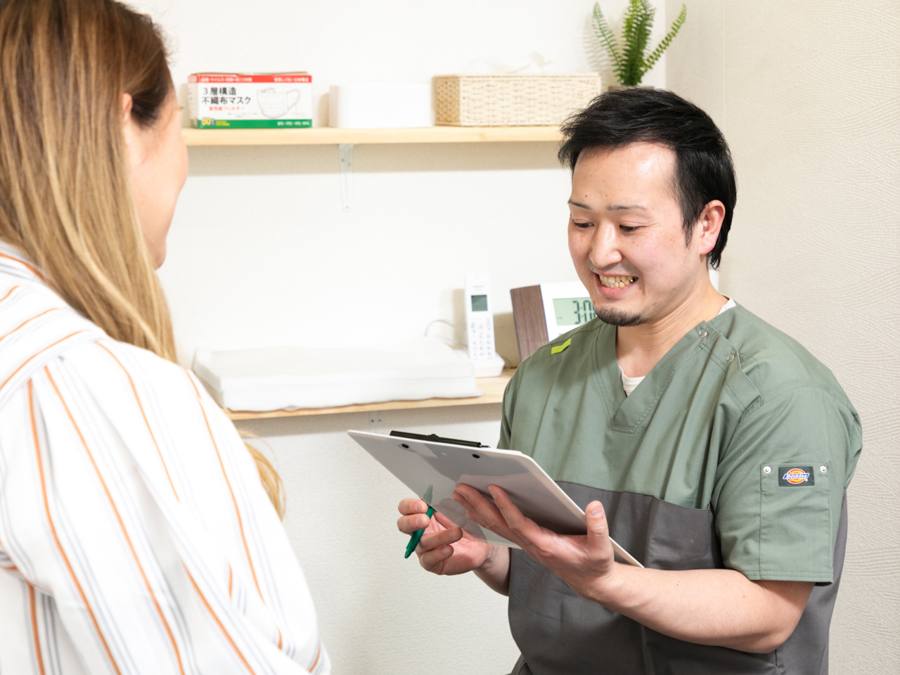 本厚木グリーン整骨院の院長によるカウンセリング